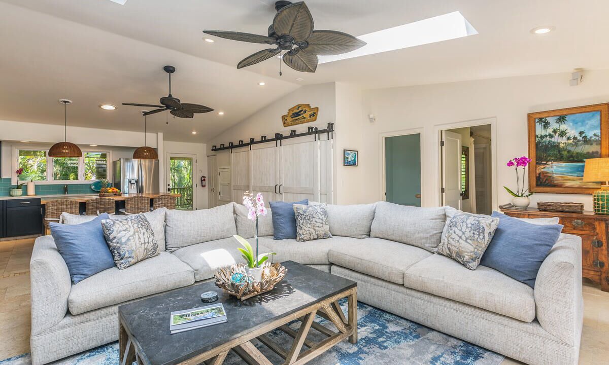 Photo of Livingroom in Wainiha