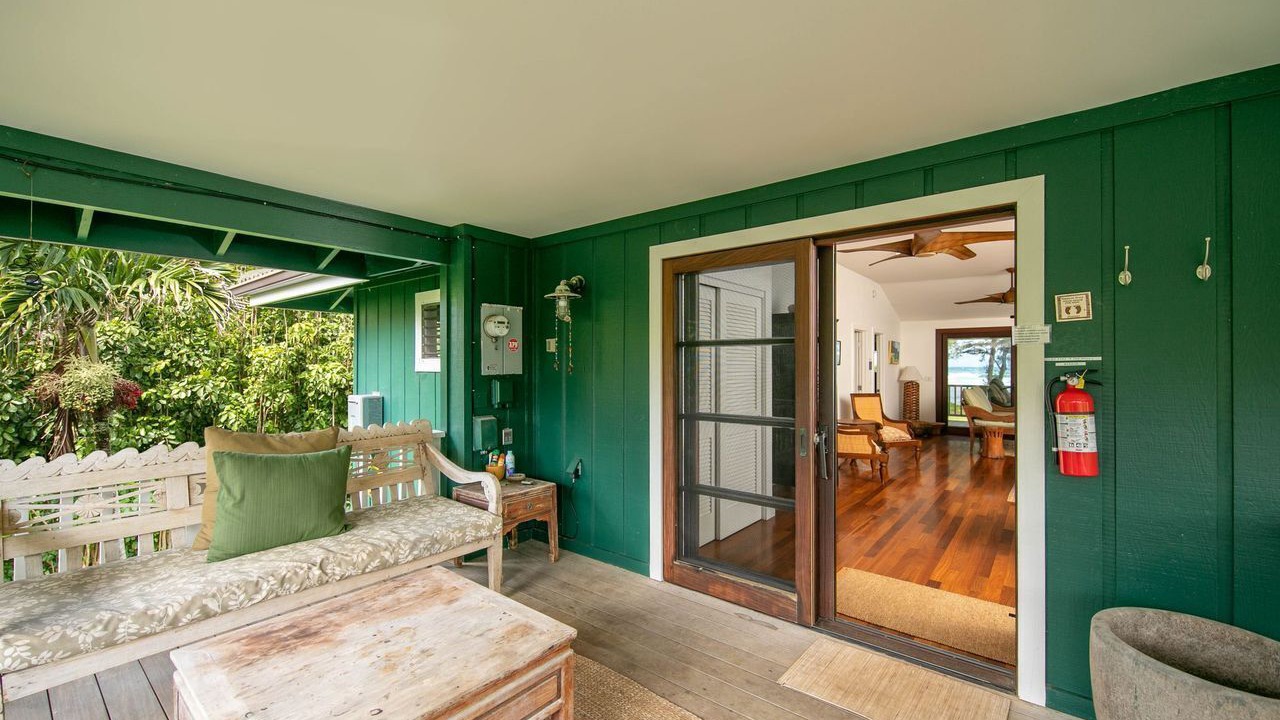 Photo of Patio Balcony in Wainiha
