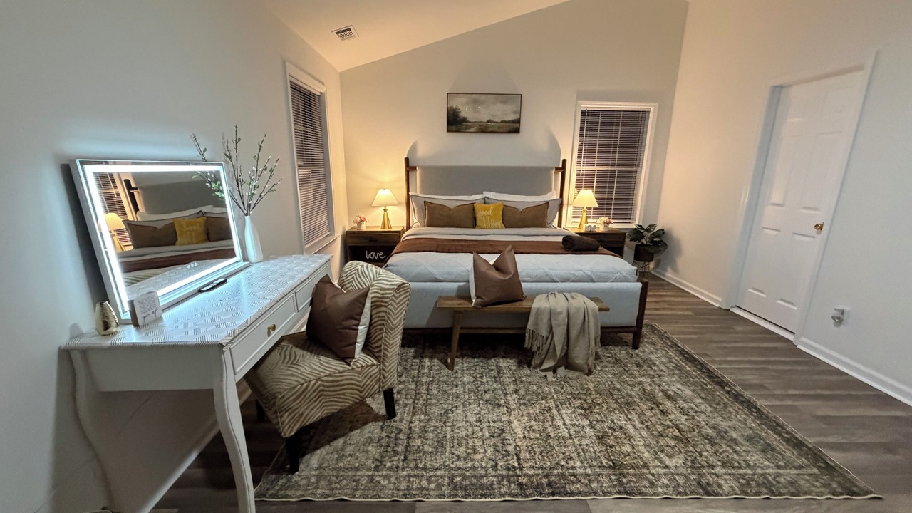 Photo of Bedroom in Lilburn