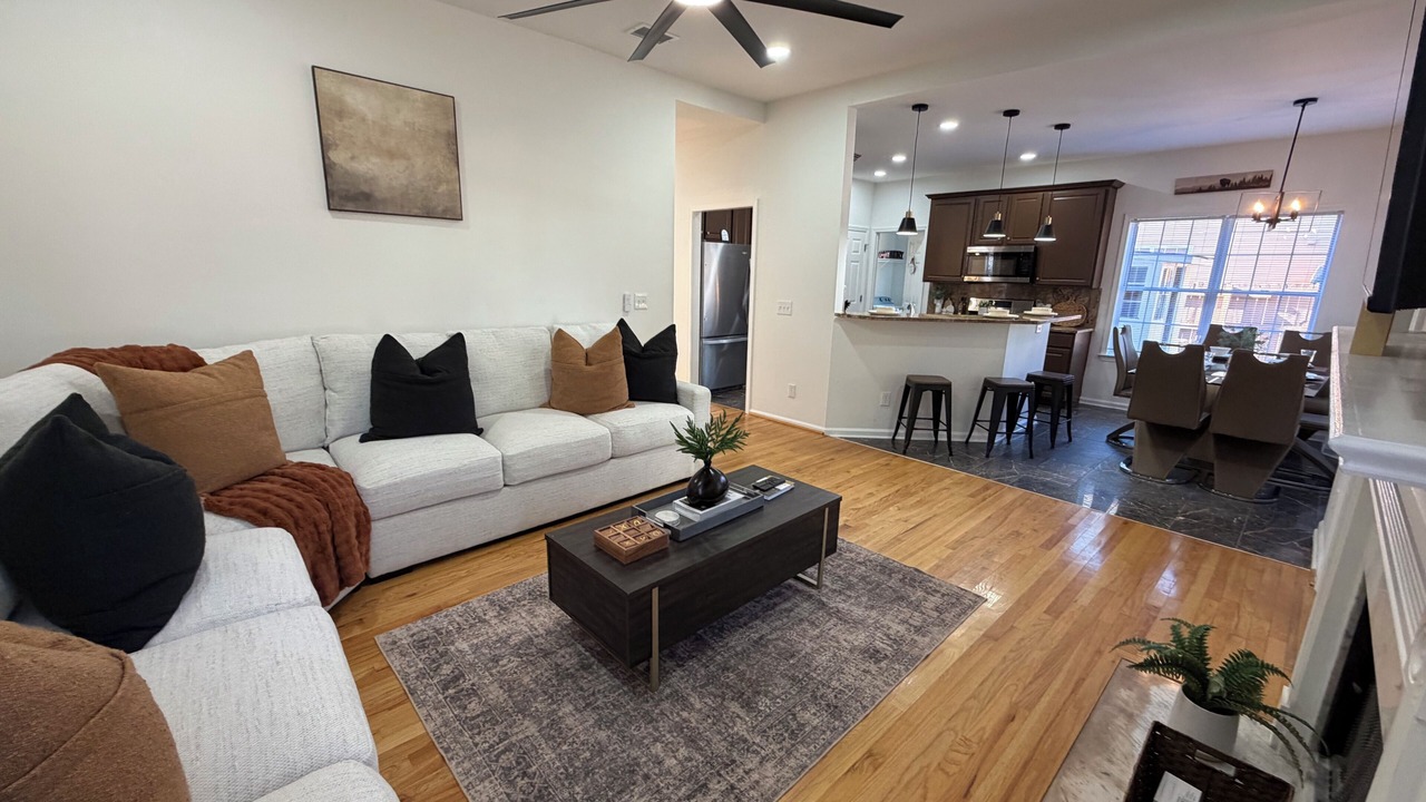 Photo of Livingroom in Lilburn