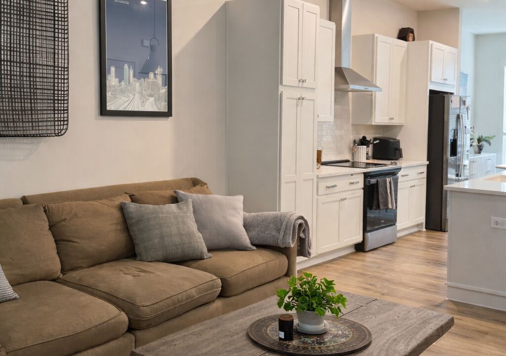 Photo of Livingroom in Westside