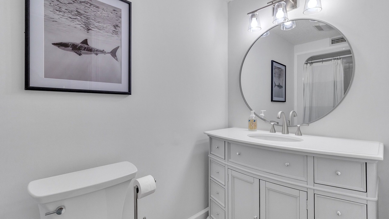 Photo of Bathroom in Saint Simons Island