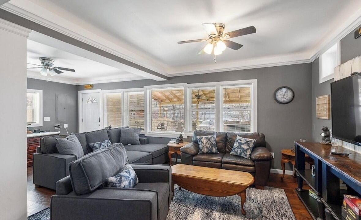 Photo of Livingroom in Northville