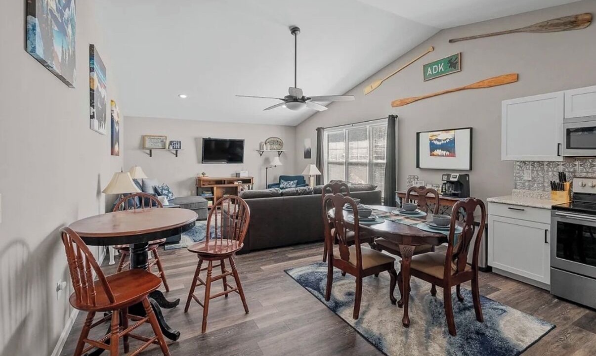 Photo of Livingroom in Northville