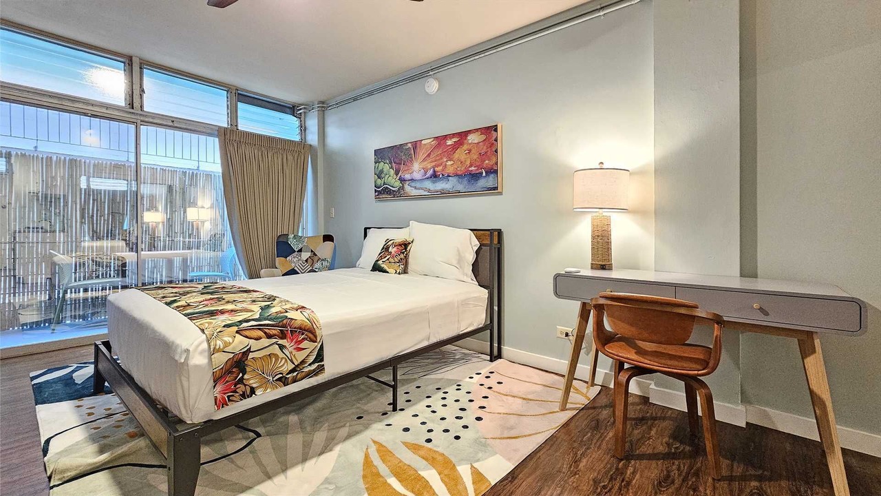 Photo of Bedroom in Waikiki