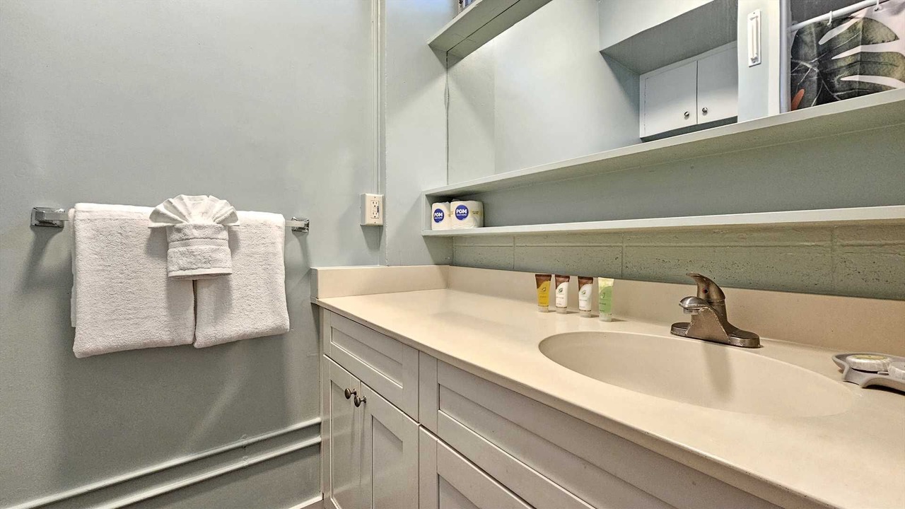 Photo of Bathroom in Waikiki