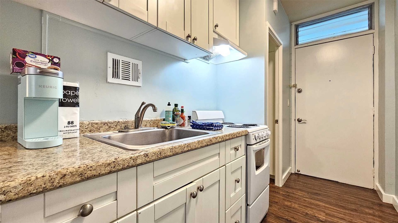 Photo of Kitchen in Waikiki