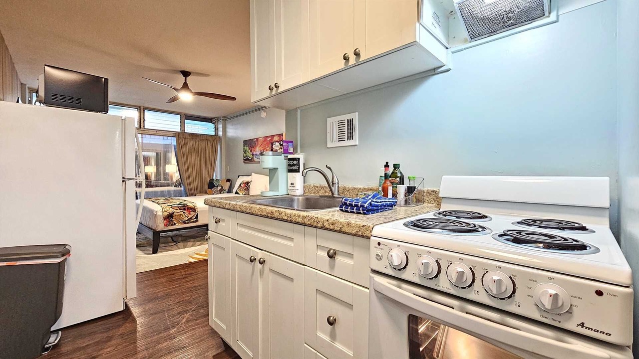 Photo of Kitchen in Waikiki