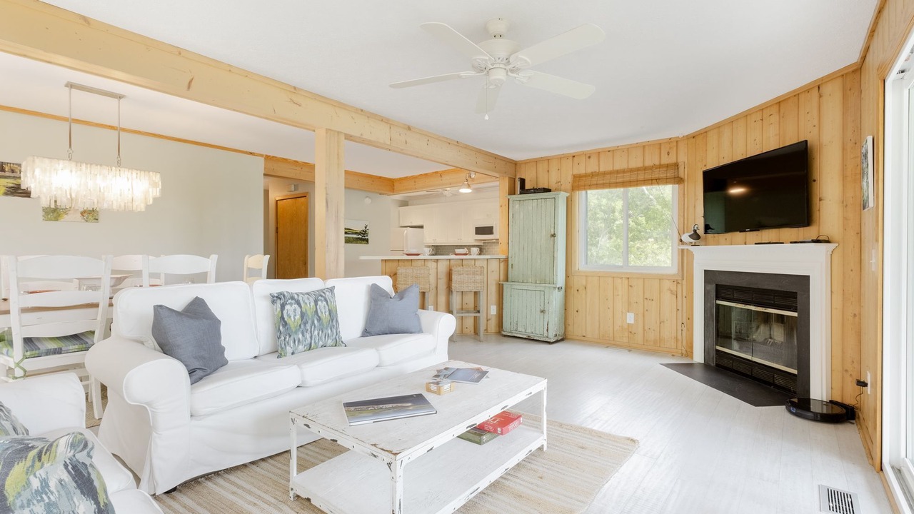 Photo of Livingroom in Bald Head Island