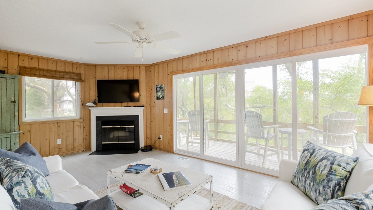 Photo of Livingroom in Bald Head Island