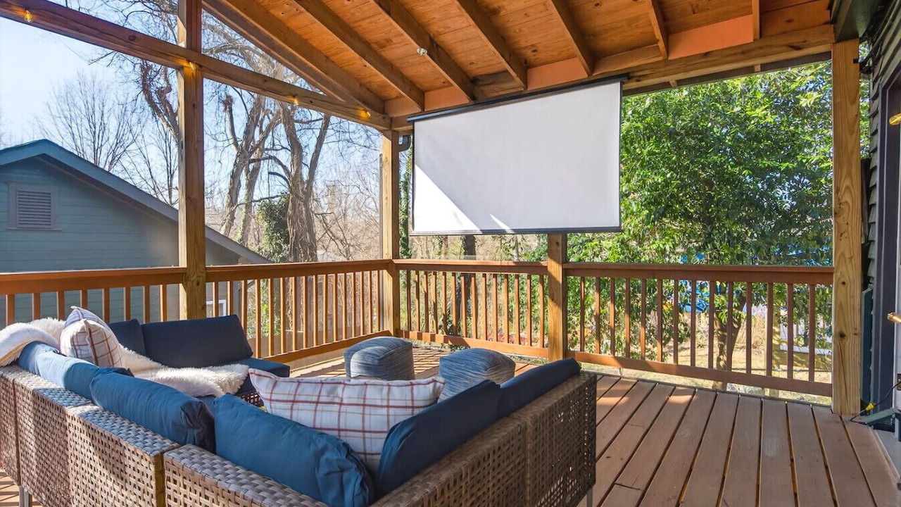 Photo of Outdoor in East Side