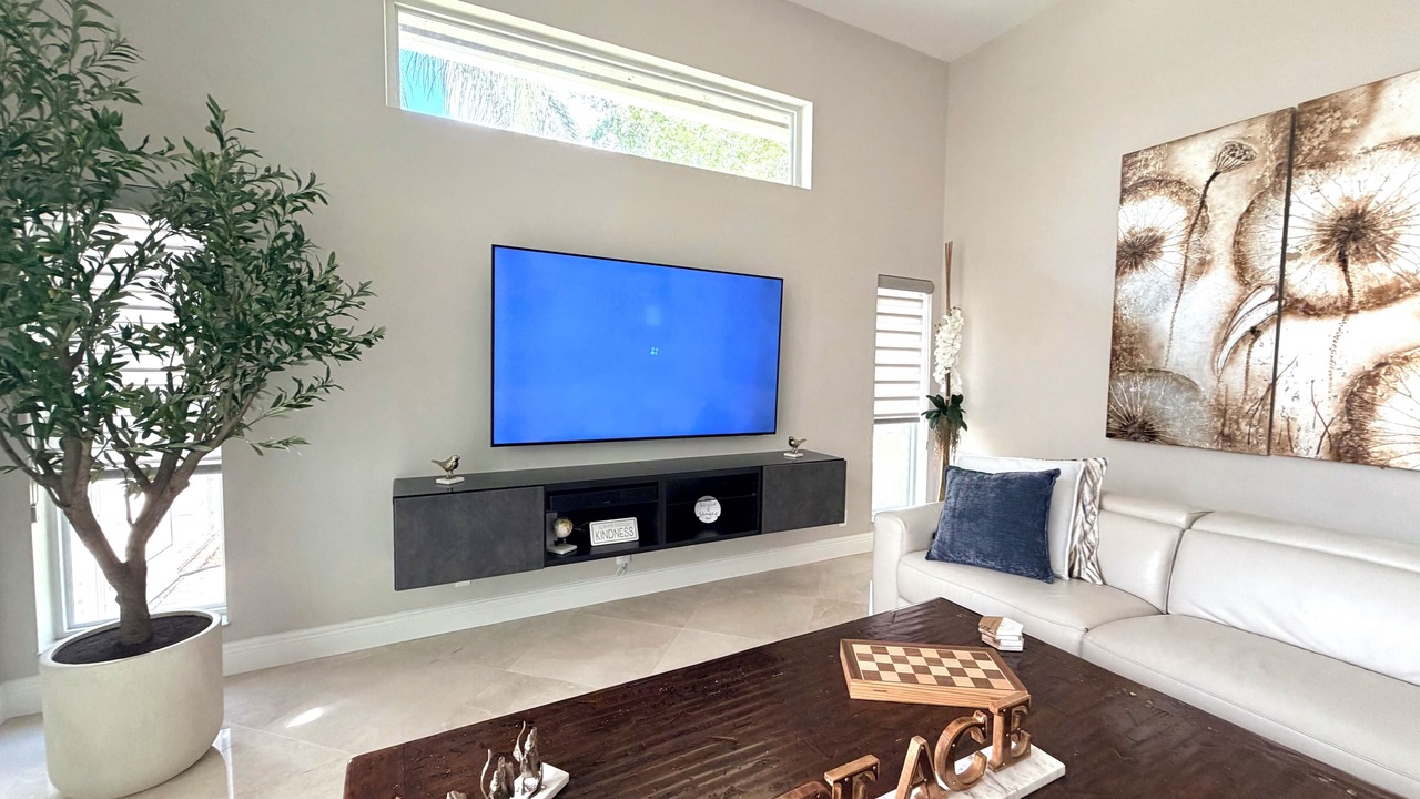 Photo of Livingroom in Parkland