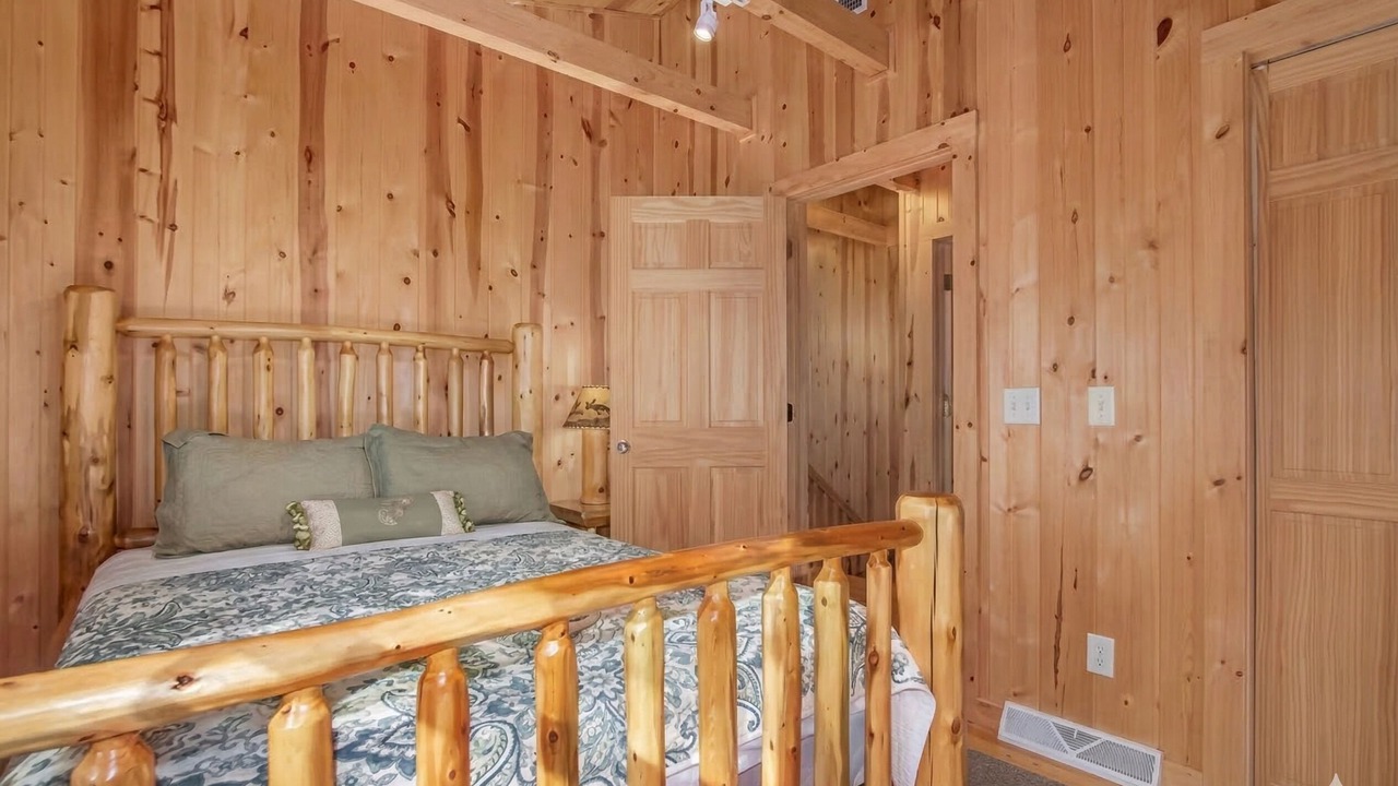 Photo of Bedroom in Saugatuck