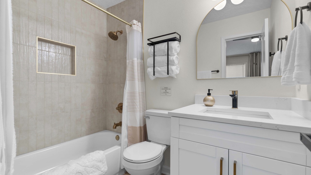 Photo of Bathroom in Sandalwood