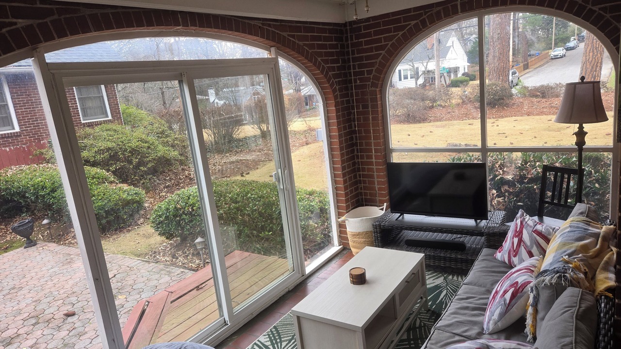 Photo of Livingroom in East Point