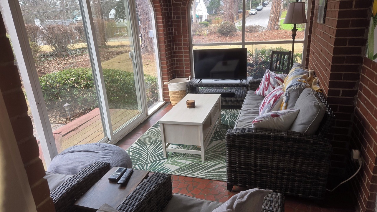 Photo of Livingroom in East Point