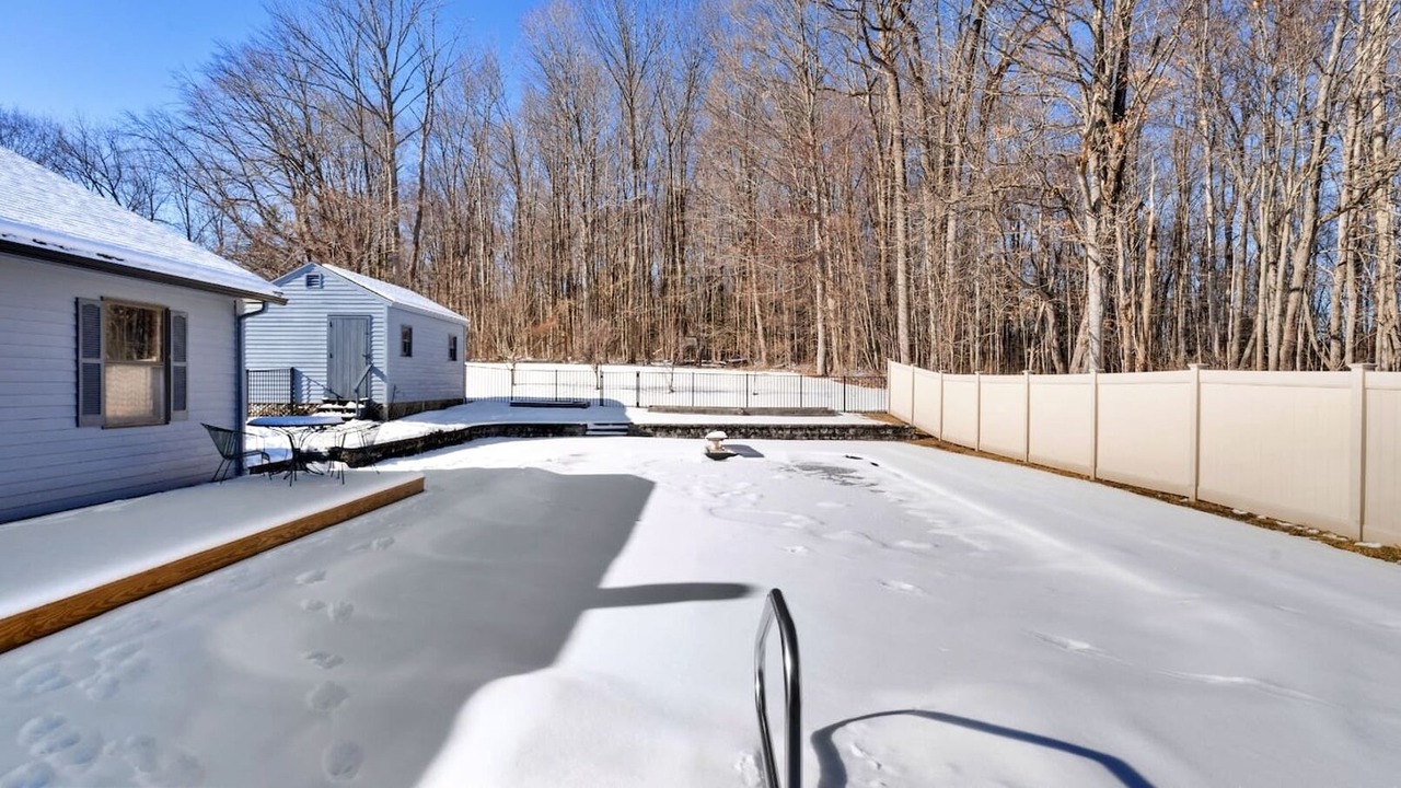 Photo of Patio Balcony in Lee