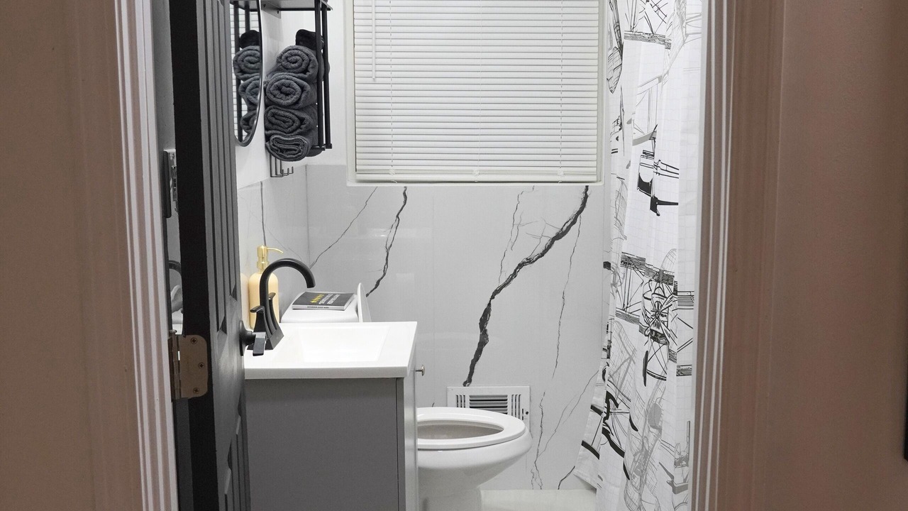 Photo of Bathroom in East Point