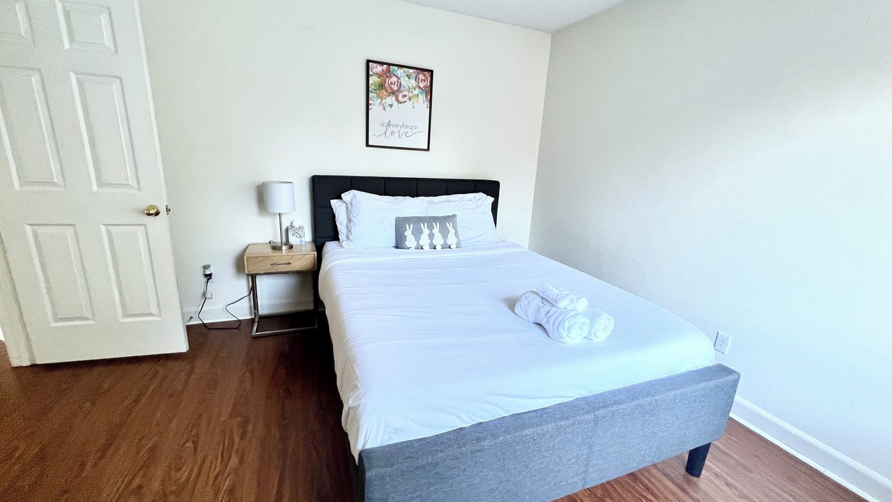 Photo of Bedroom in Lawrenceville