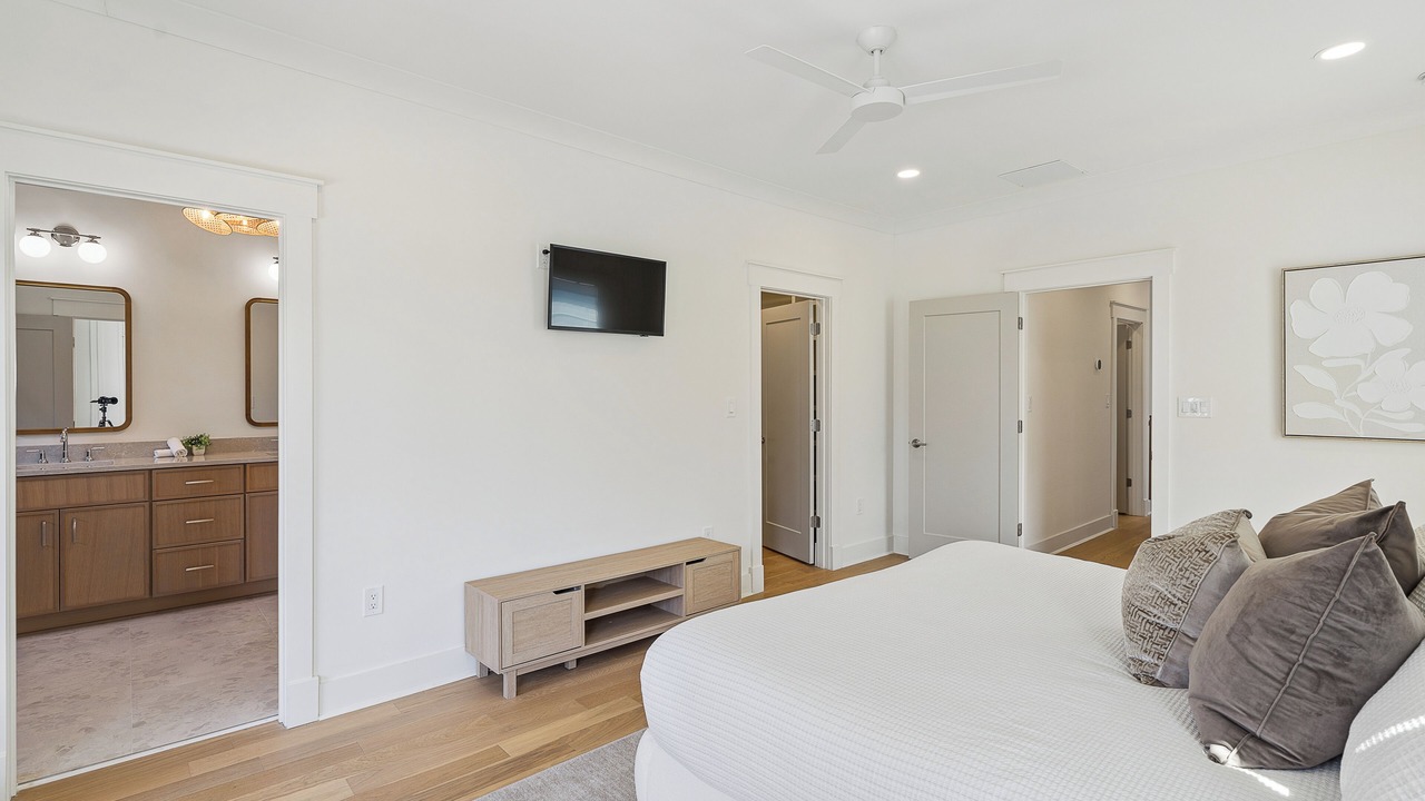 Photo of Bedroom in Edgewood