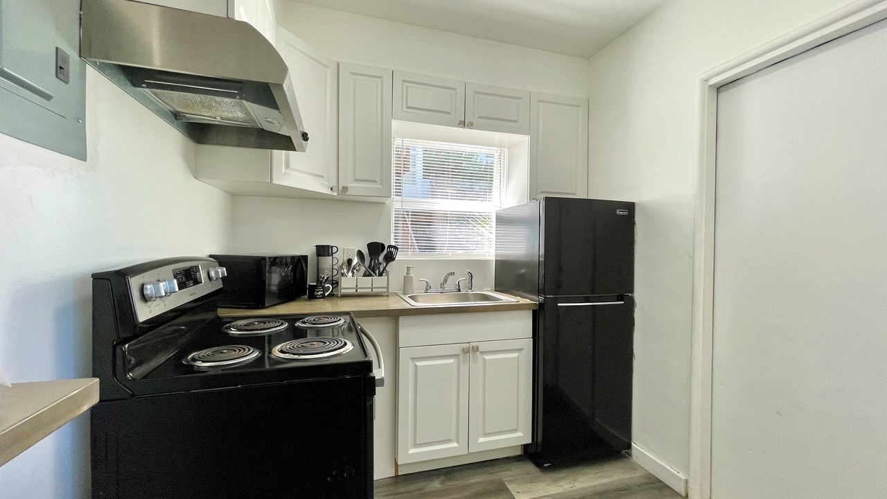 Photo of Kitchen in Lauderdale Beach