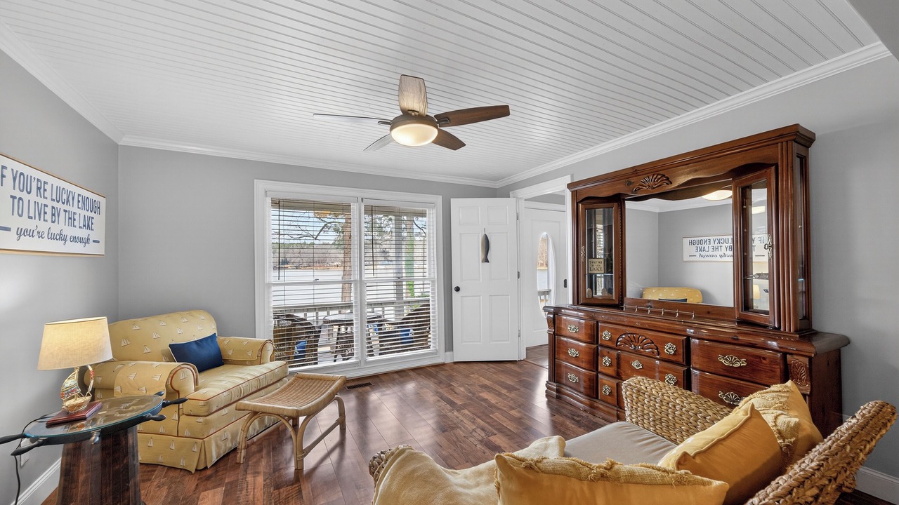 Photo of Livingroom in Eatonton