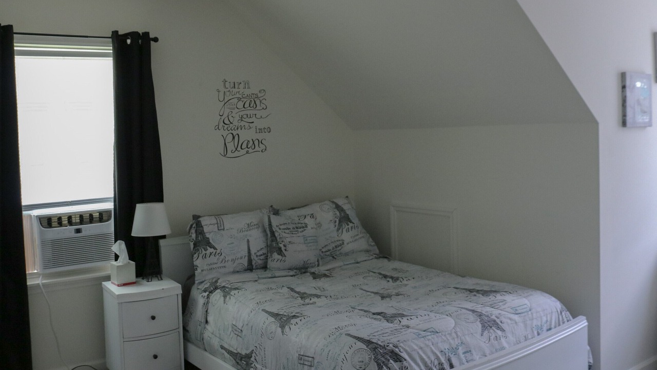 Photo of Bedroom in Town of Jerusalem