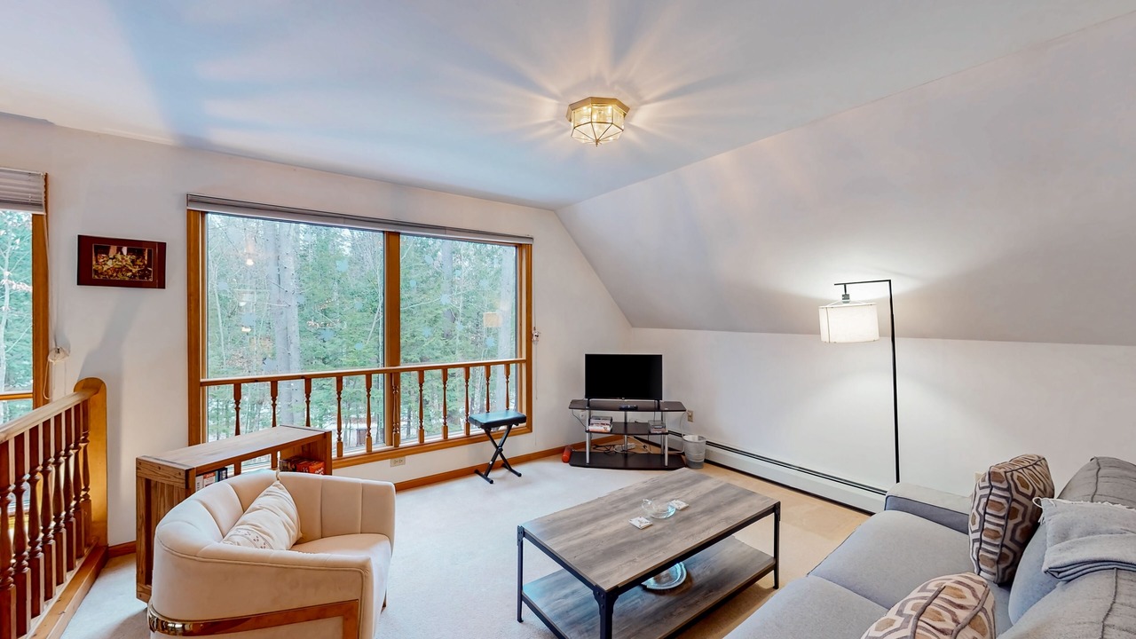 Photo of Livingroom in Chestertown