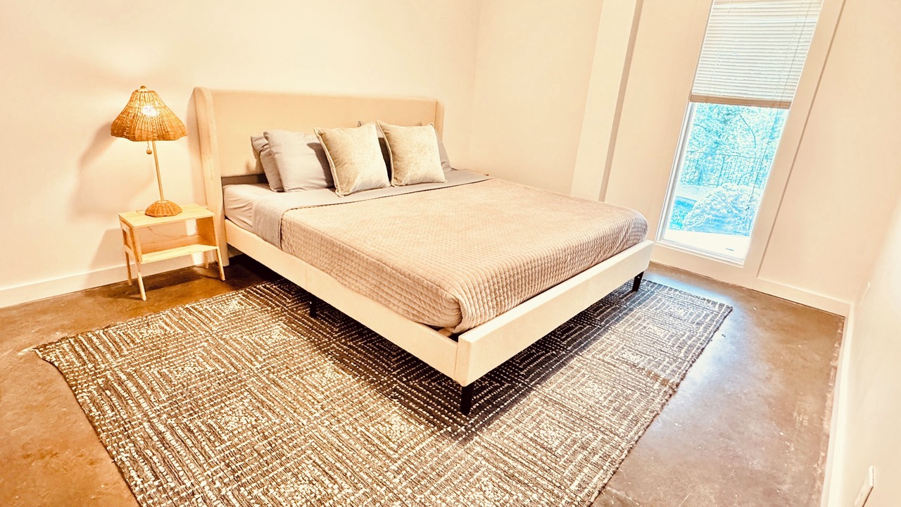 Photo of Bedroom in Sandy Springs