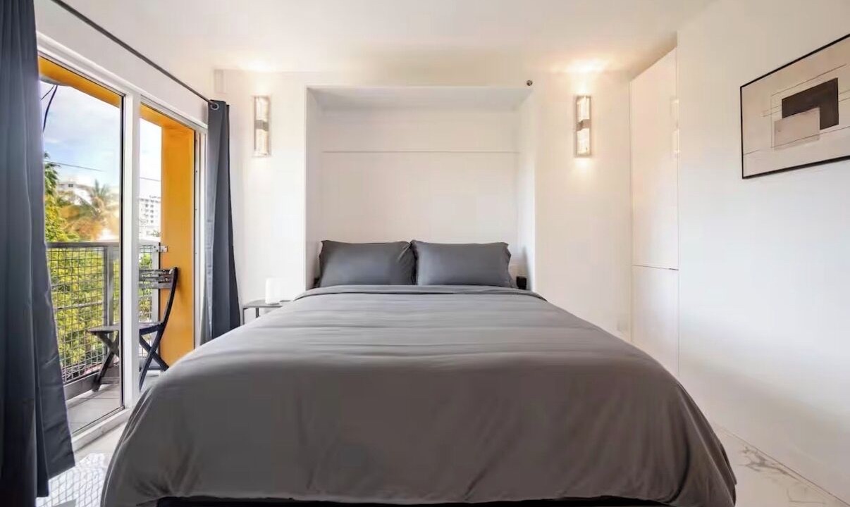 Photo of Bedroom in South Pointe