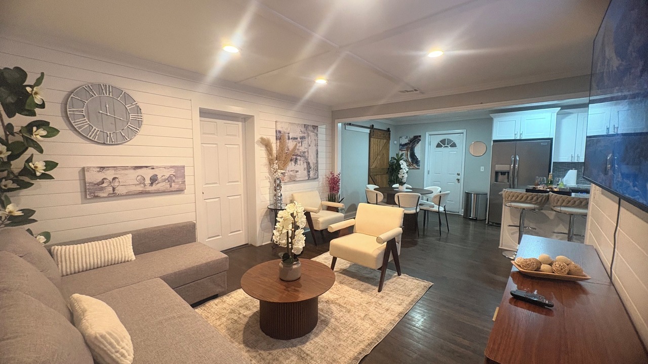 Photo of Livingroom in Belvedere Park