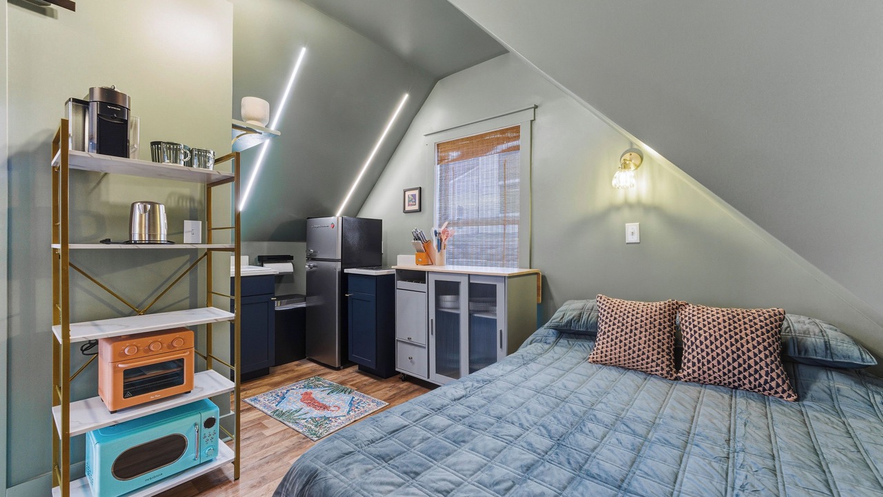 Photo of Bedroom in East Side