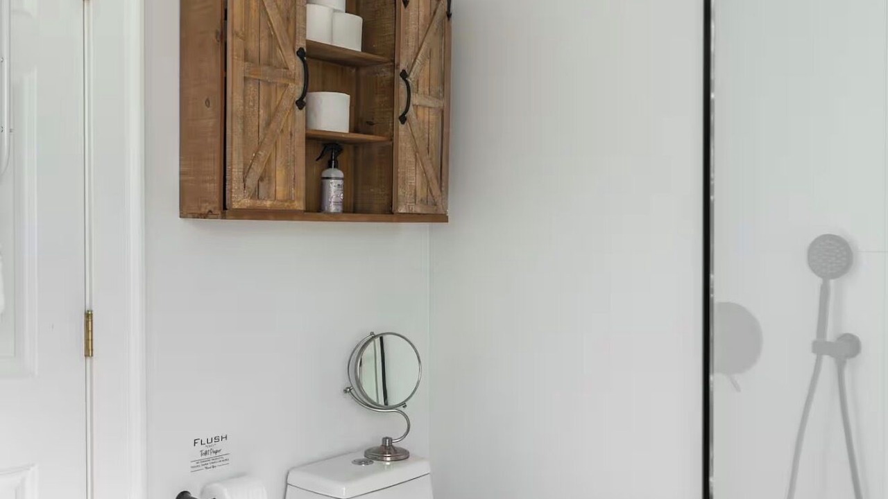 Photo of Bathroom in Belvedere Park