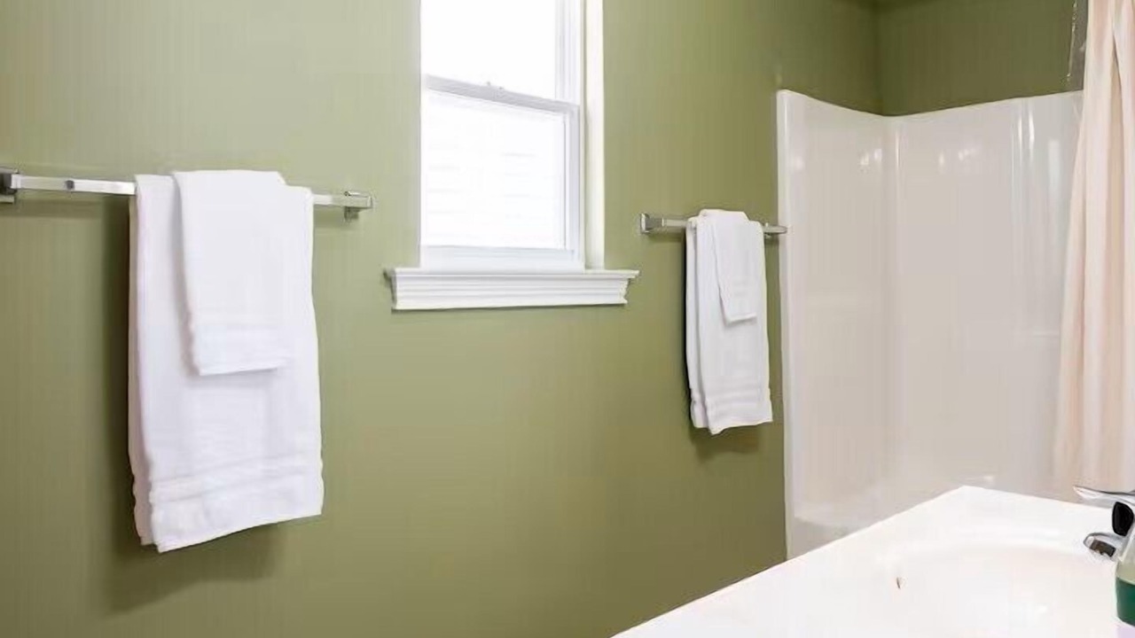 Photo of Bathroom in Southwest Garden