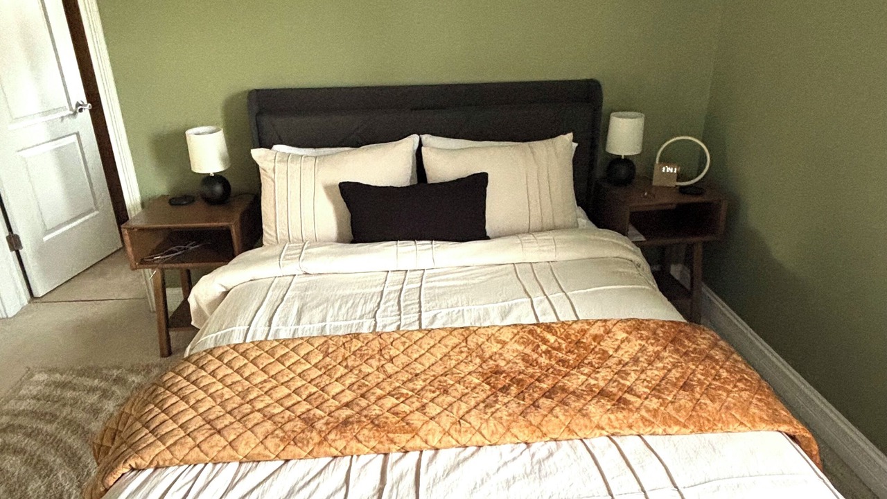 Photo of Bedroom in Southwest Garden