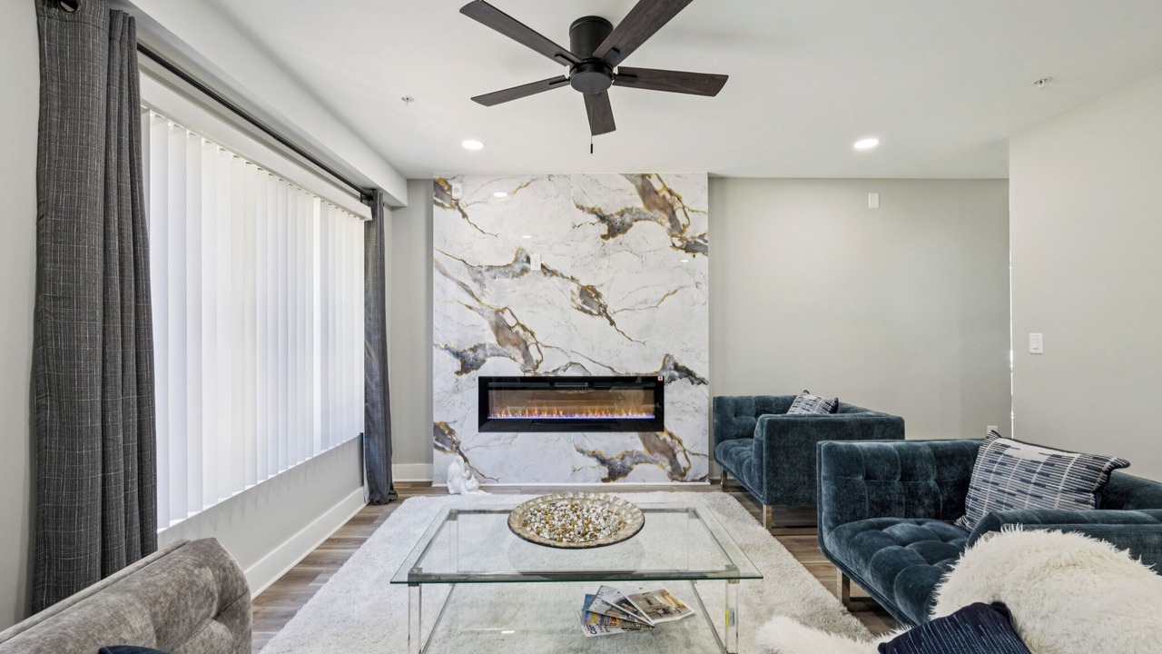 Photo of Livingroom in Tucker