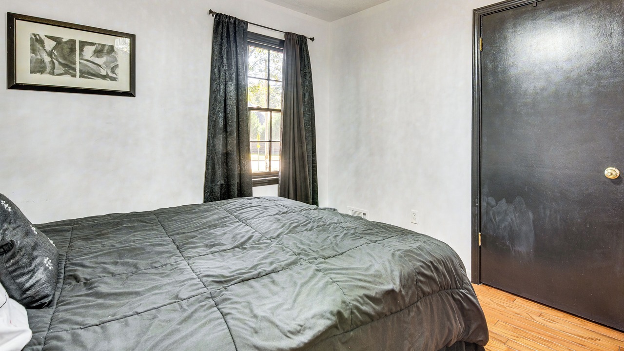 Photo of Bedroom in Clarkdale