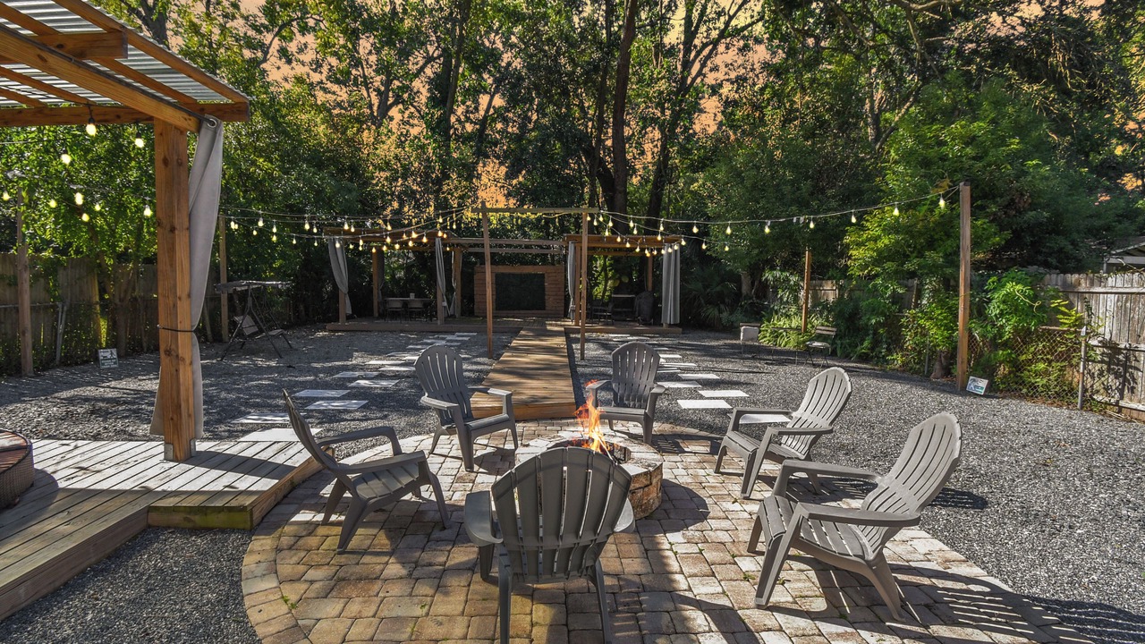Photo of Outdoor in Avondale