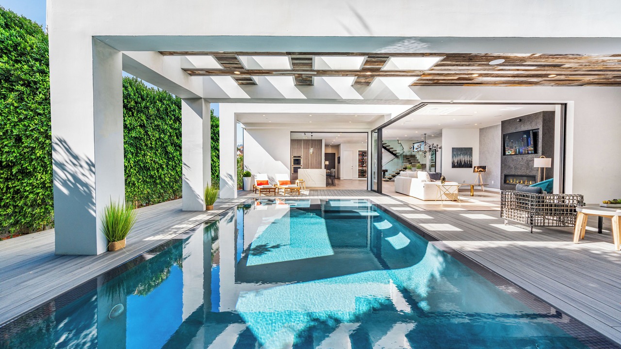 Photo of Outdoor in Beverly Hills