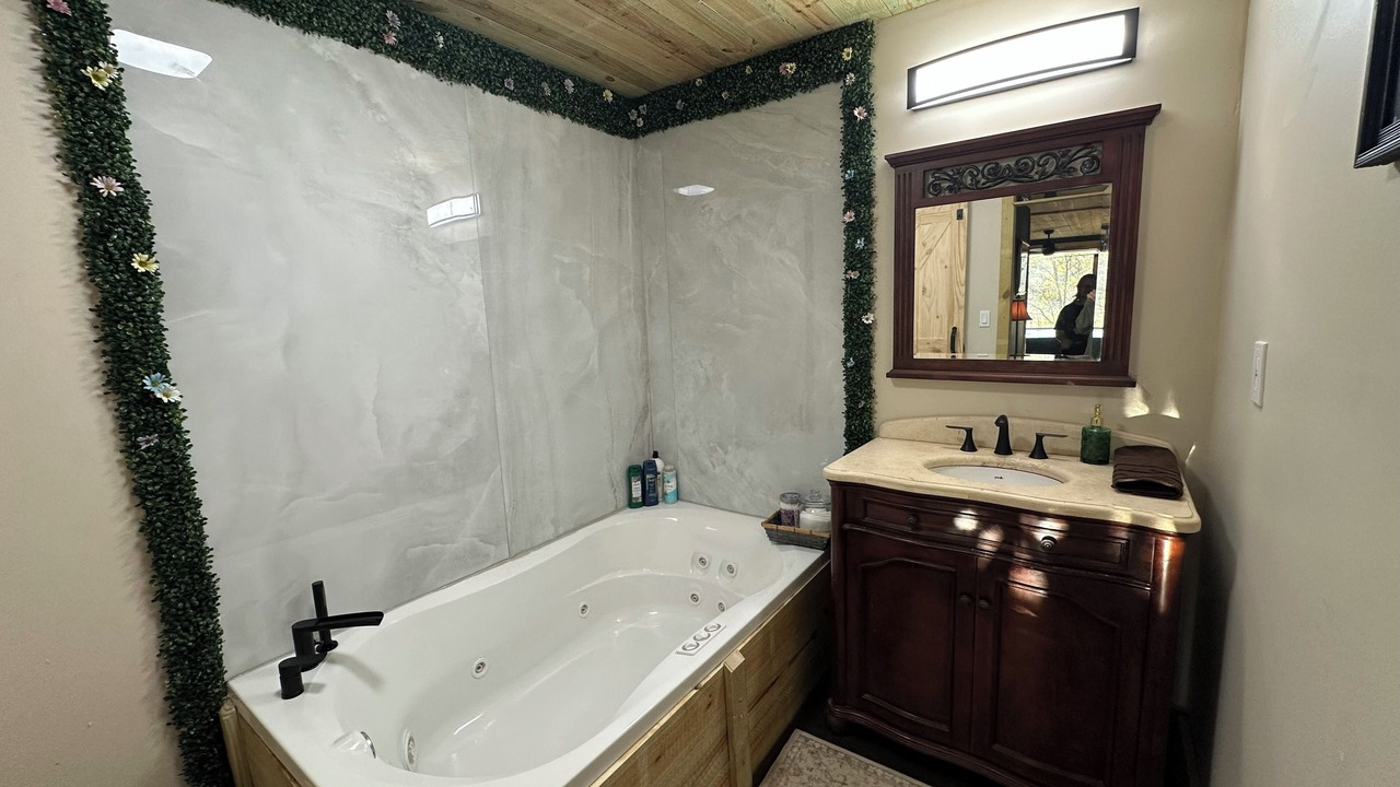 Photo of Bathroom in White Plains