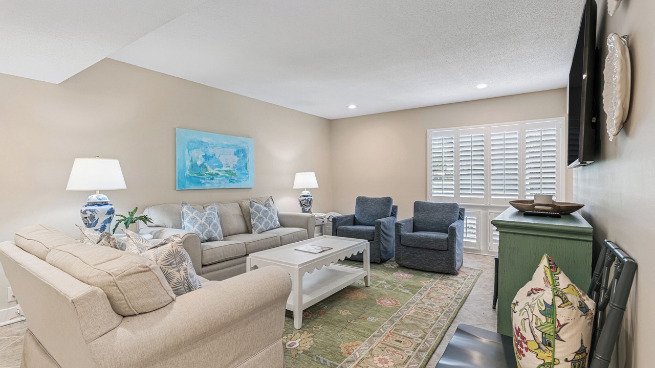 Photo of Livingroom in St. Simons Island