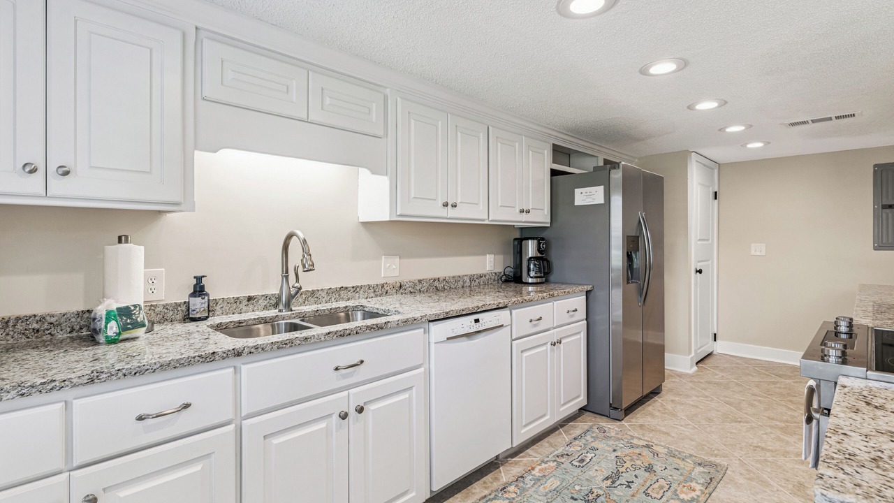 Photo of Kitchen in St. Simons Island