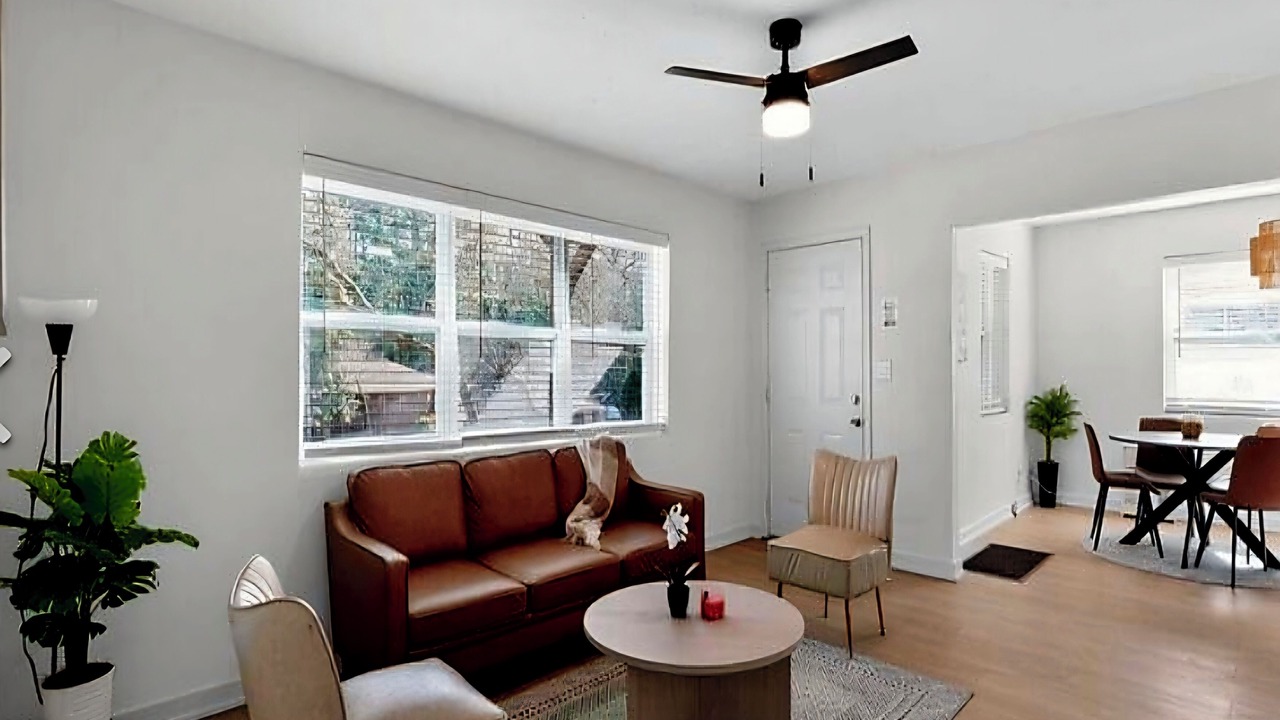 Photo of Livingroom in Atlanta