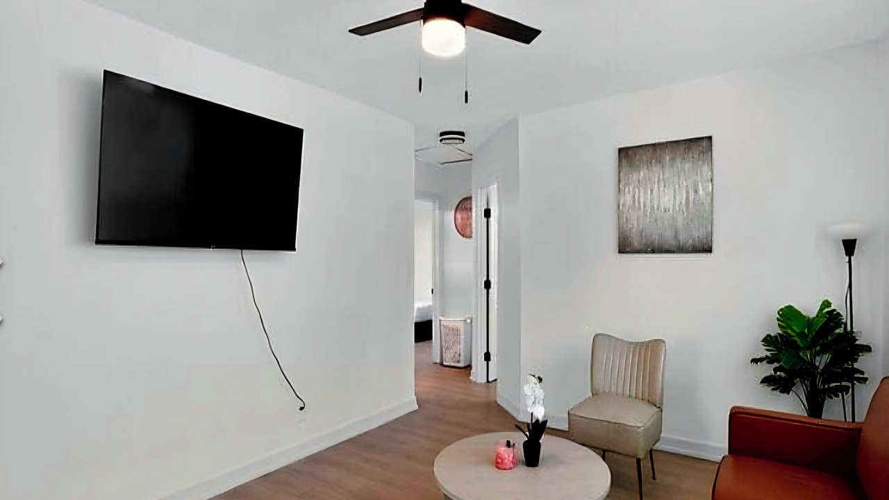 Photo of Livingroom in Atlanta