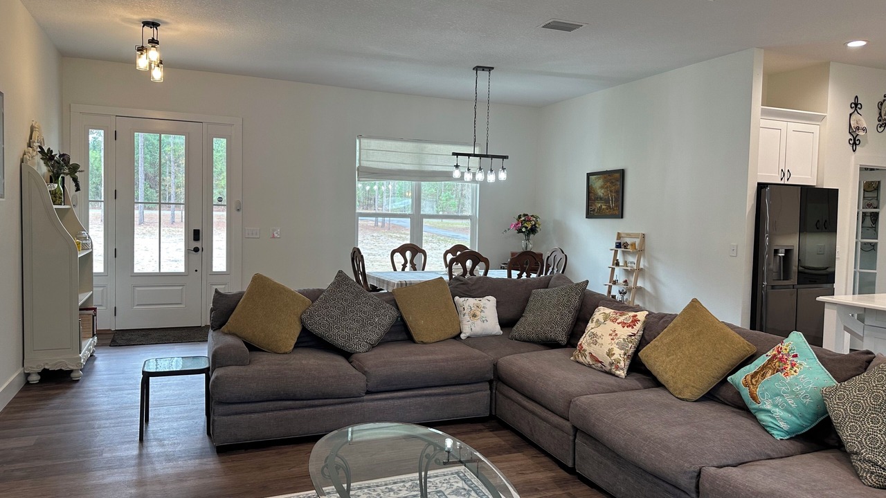 Photo of Livingroom in Wellborn
