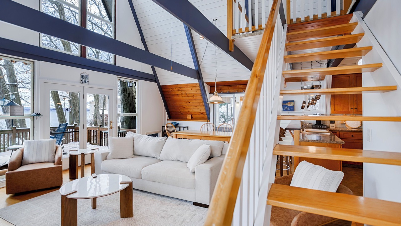 Photo of Livingroom in Town of Torrey