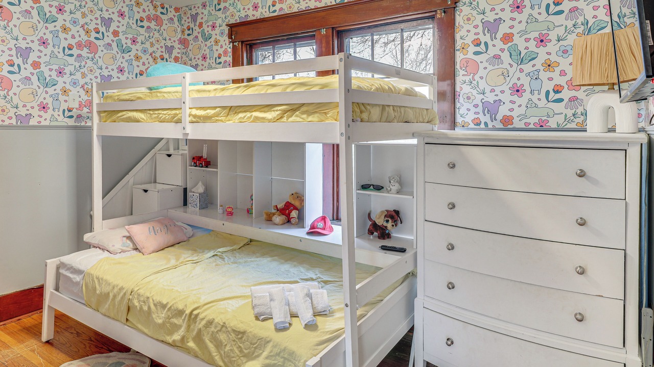 Photo of Bedroom in Clifton Heights