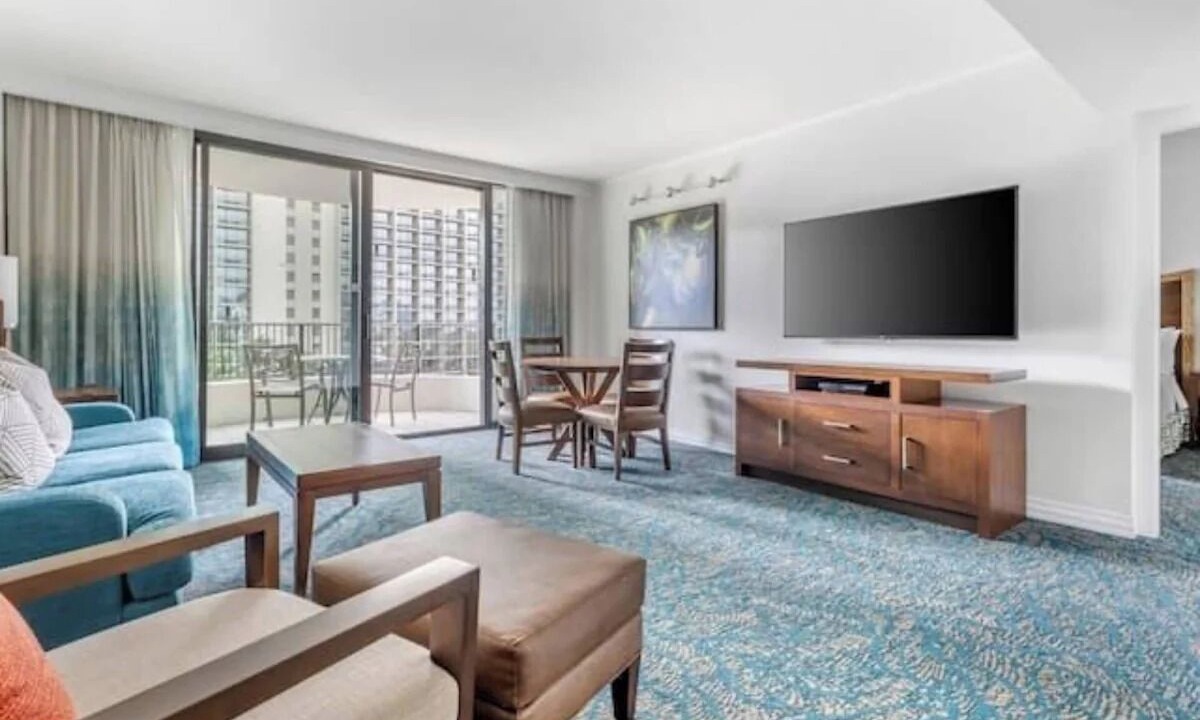 Photo of Livingroom in Waikiki