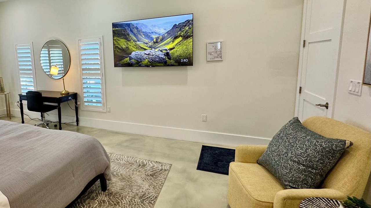 Photo of Bedroom in Dania Beach