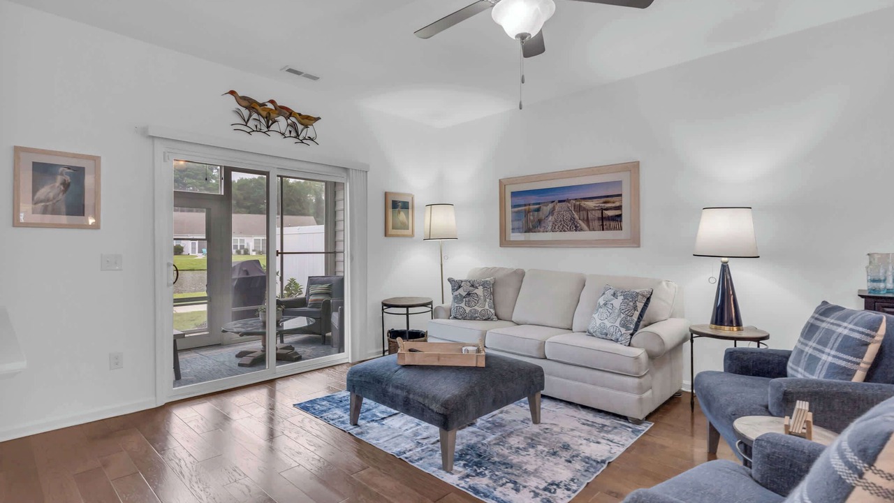 Photo of Livingroom in Belville
